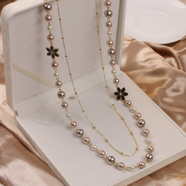 Classic Style Pearl Flower Sweater Chain