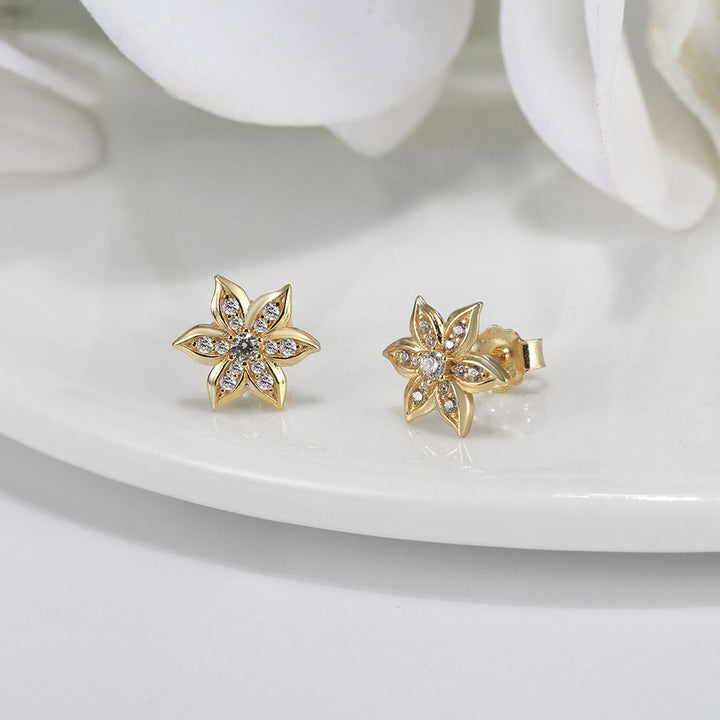 Women's Simple Retro Sterling Silver Flower Ear Studs