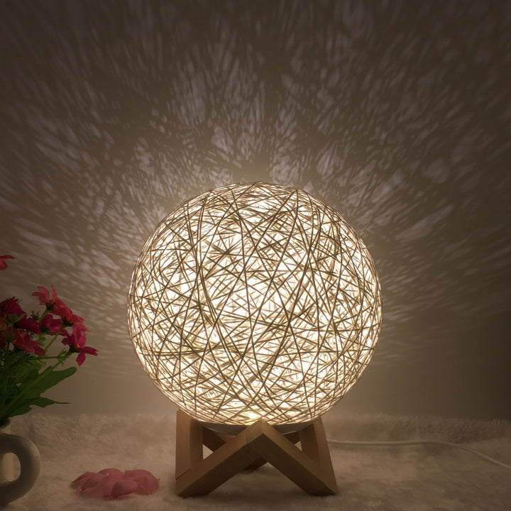 Amazon Hot Selling Linen Linen Lampa de masă roman și unic LED inteligent USB7 Color RGB16 Color Color Control Rattan Ball Lampa