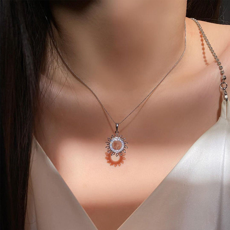 Fashion Jeweled Pendant Women's Alloy Sun Round