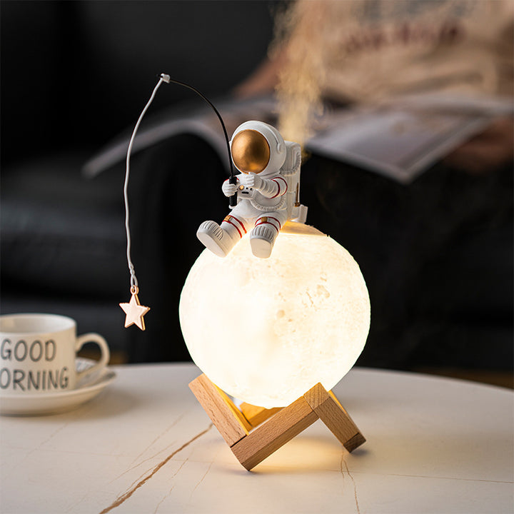 Astronaut Figurine Decorare pentru casă din rășină Spațiu Om în miniatură Night Light Umidificator de ceață rece Accesorii pentru mașini