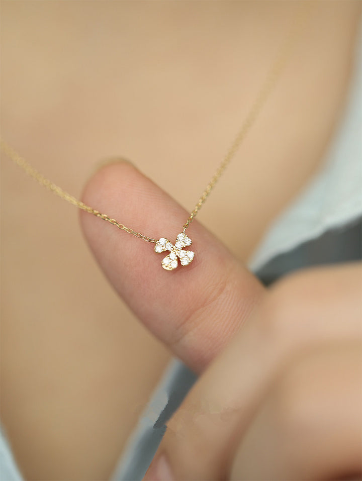 Women's Fashion Petals Japanese-style Clavicle Chain