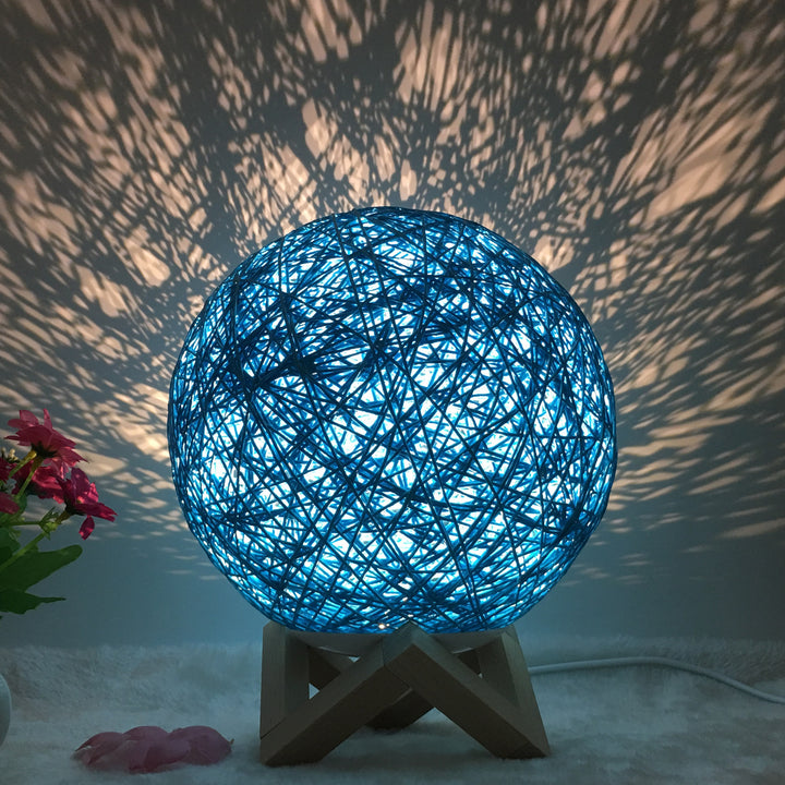 Amazon Hot Selling Linen Linen Lampa de masă roman și unic LED inteligent USB7 Color RGB16 Color Color Control Rattan Ball Lampa