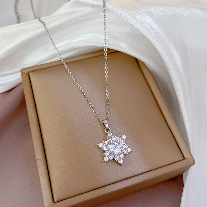 Snowflake Women's Fashion Clavicle Chain