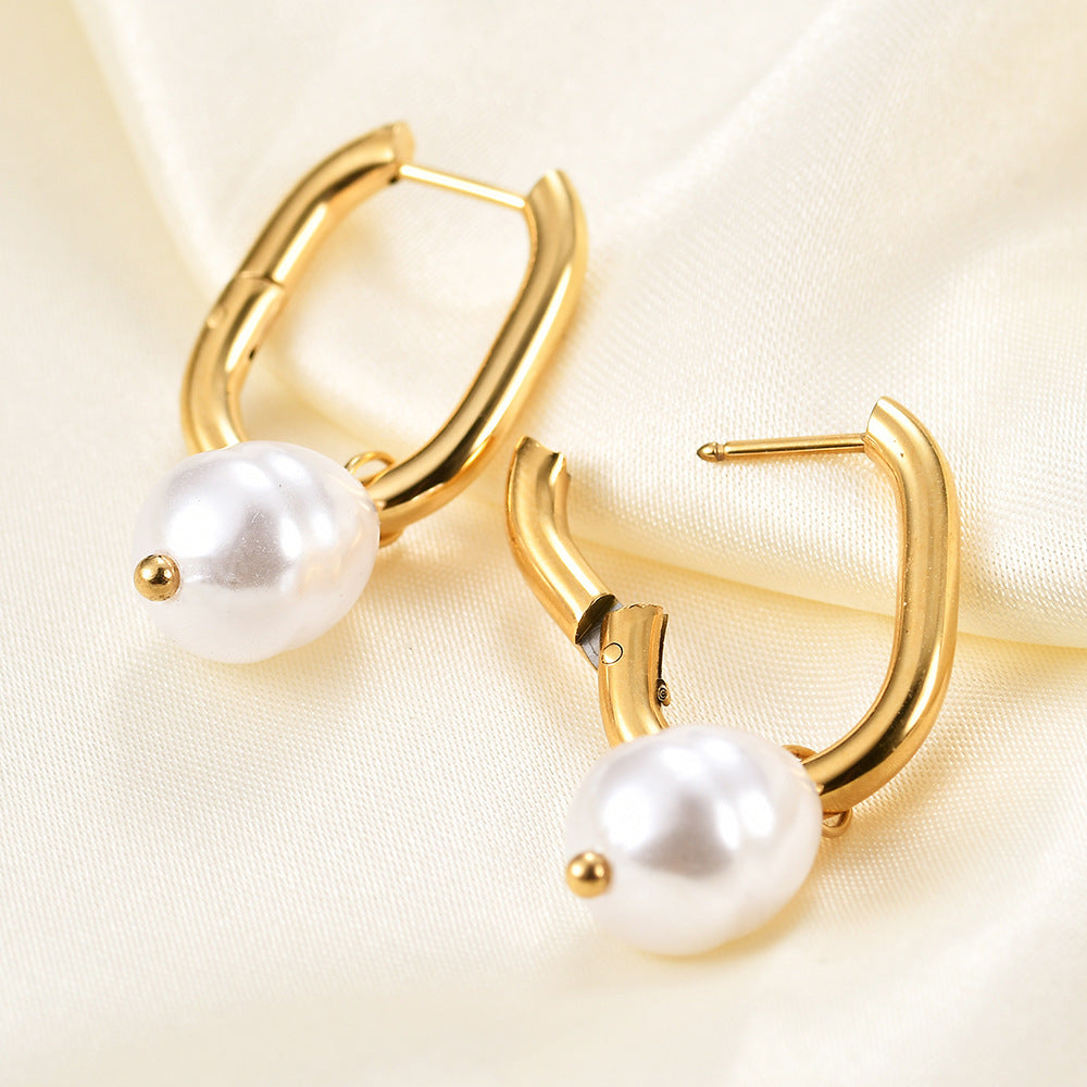 Women's Fashion Imitation Pearl U-shaped Hollow Stud Earrings