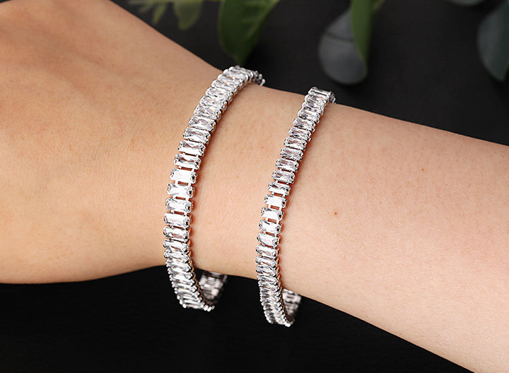 Women's rhinestone bracelet