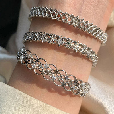 Women's Retro French Lace Bracelet