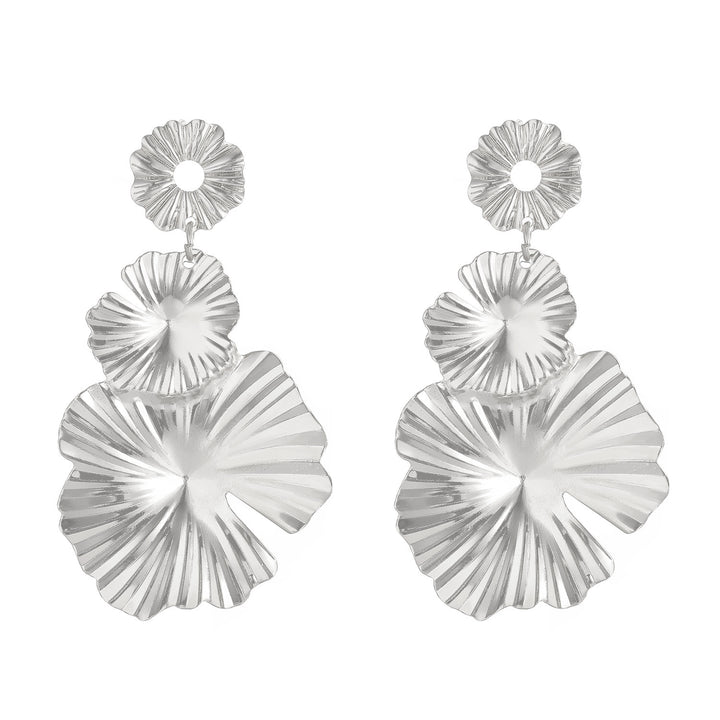 New Exaggerated Leaves Flower Earrings Women's Retro Fashion Long Alloy Flower