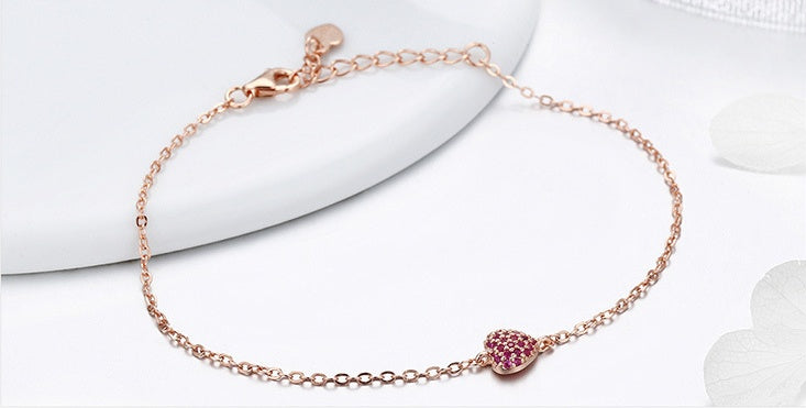 Studded zircon heart-shaped extended bracelet