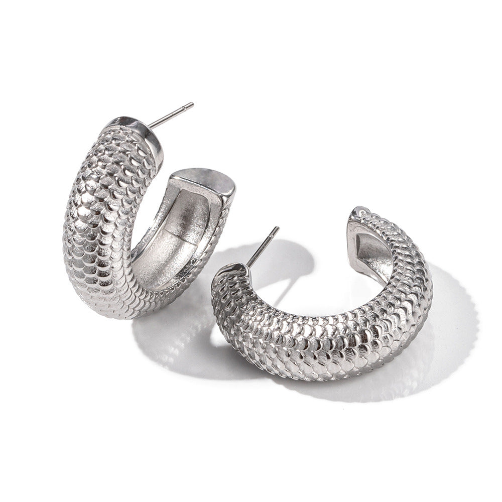 Coarse Cylindrical Scale-shaped C- Shaped Earrings