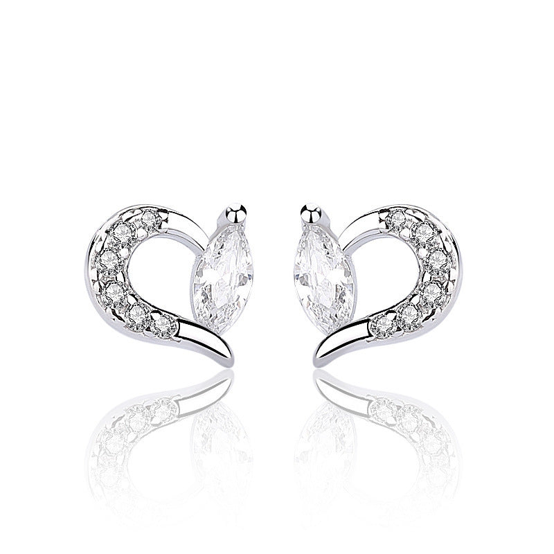 Women's Heart-shaped Zircon Stud Earrings