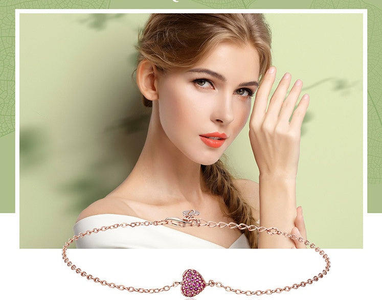 Studded zircon heart-shaped extended bracelet