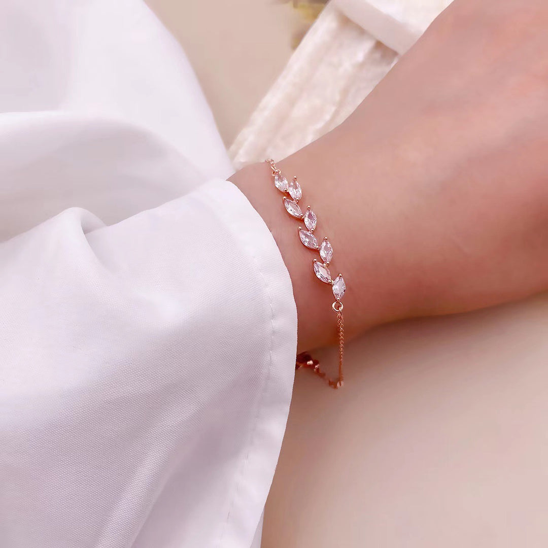 Women's Ins Style Design Zircon Leaf Bracelet