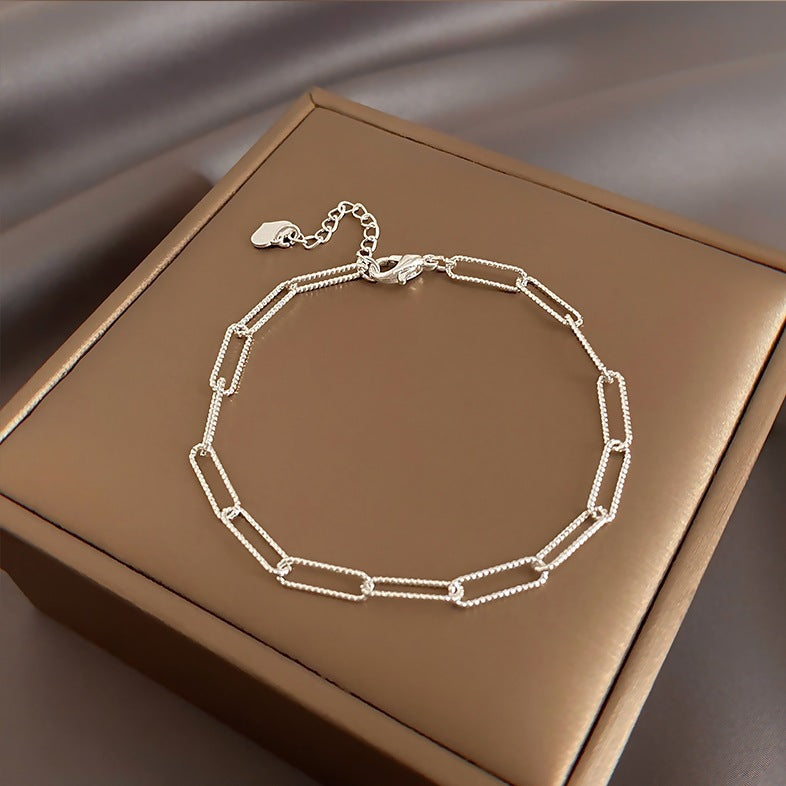 Stylish And Minimalist Bracelet With Niche Design