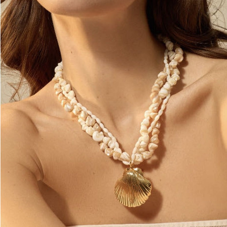 Women's Multi-layer Horseshoe Shell Necklace Simple Fashion