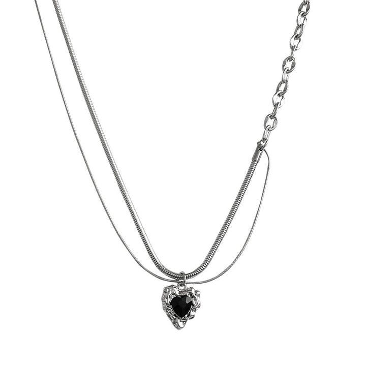 Niche Design Black Heart Necklace