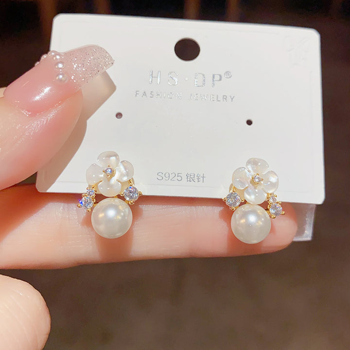 Mori Style Sweet Art Style Fashion Flower Pearl Stud Earrings