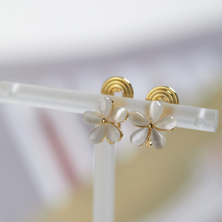 Small Opal Flower Stud Earrings Fashion Simple