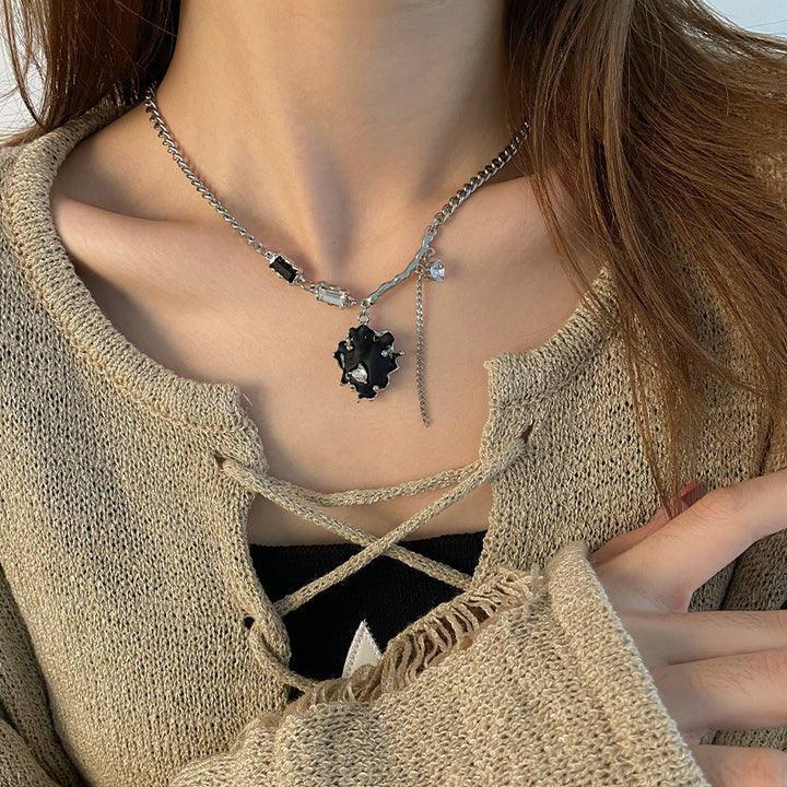 Special-interest Design Square Diamond Black Tassels Heart Necklace