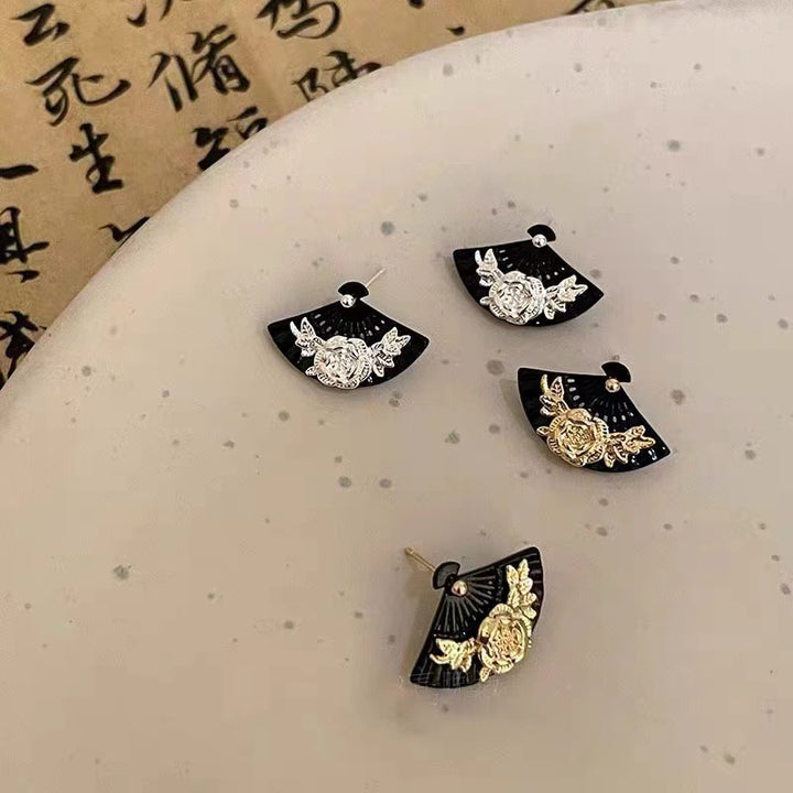 Fan-shaped Flower Stud Earrings For Women Retro Minority