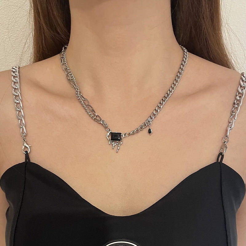 Black Diamond Lava Pendant Necklace For Women Special-interest Design