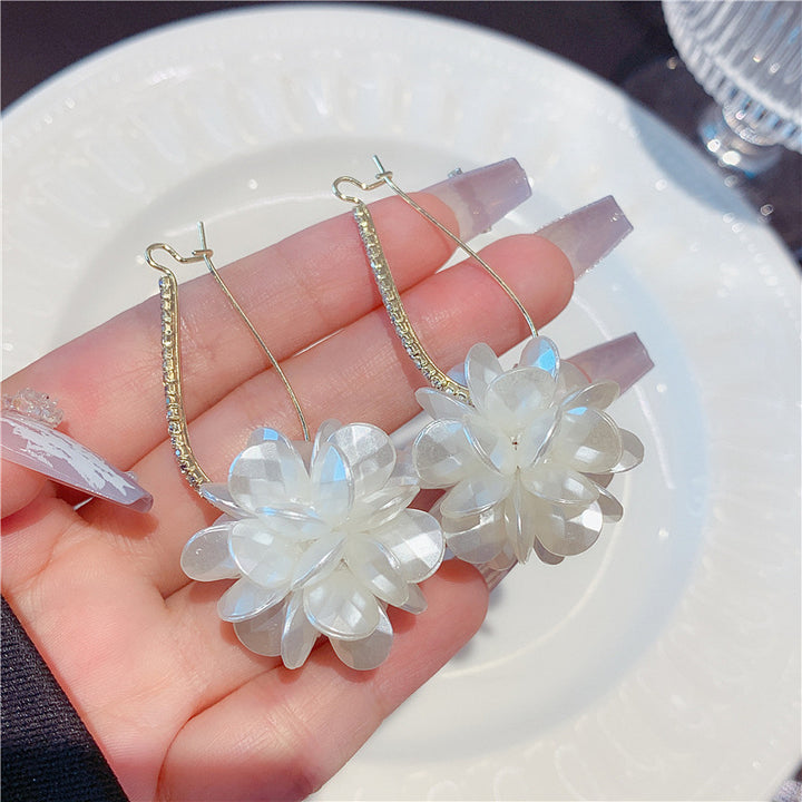 Retro Diamonds Flowers Ear Hook Earrings Niche