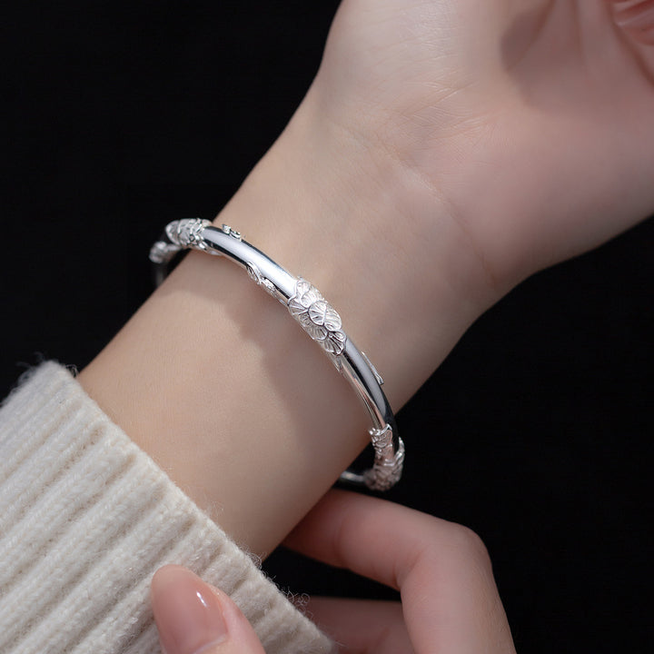 Fine Silver Flower Bracelet With Three Flowers