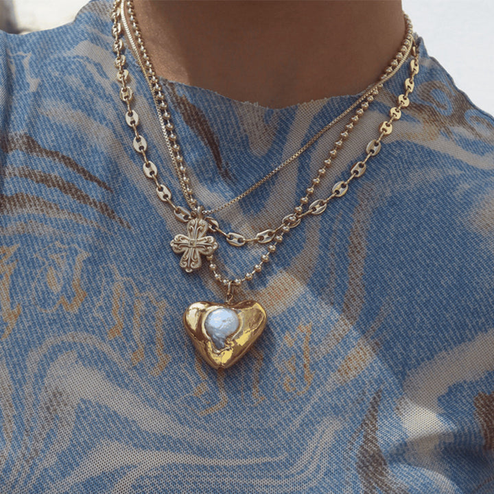 European And American Love Resin Necklace Geometric Peach Heart Pendant