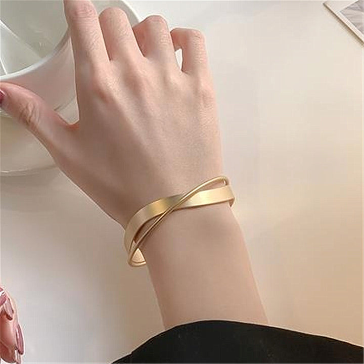 Women's Fashion Simple Wave Cross Bracelet