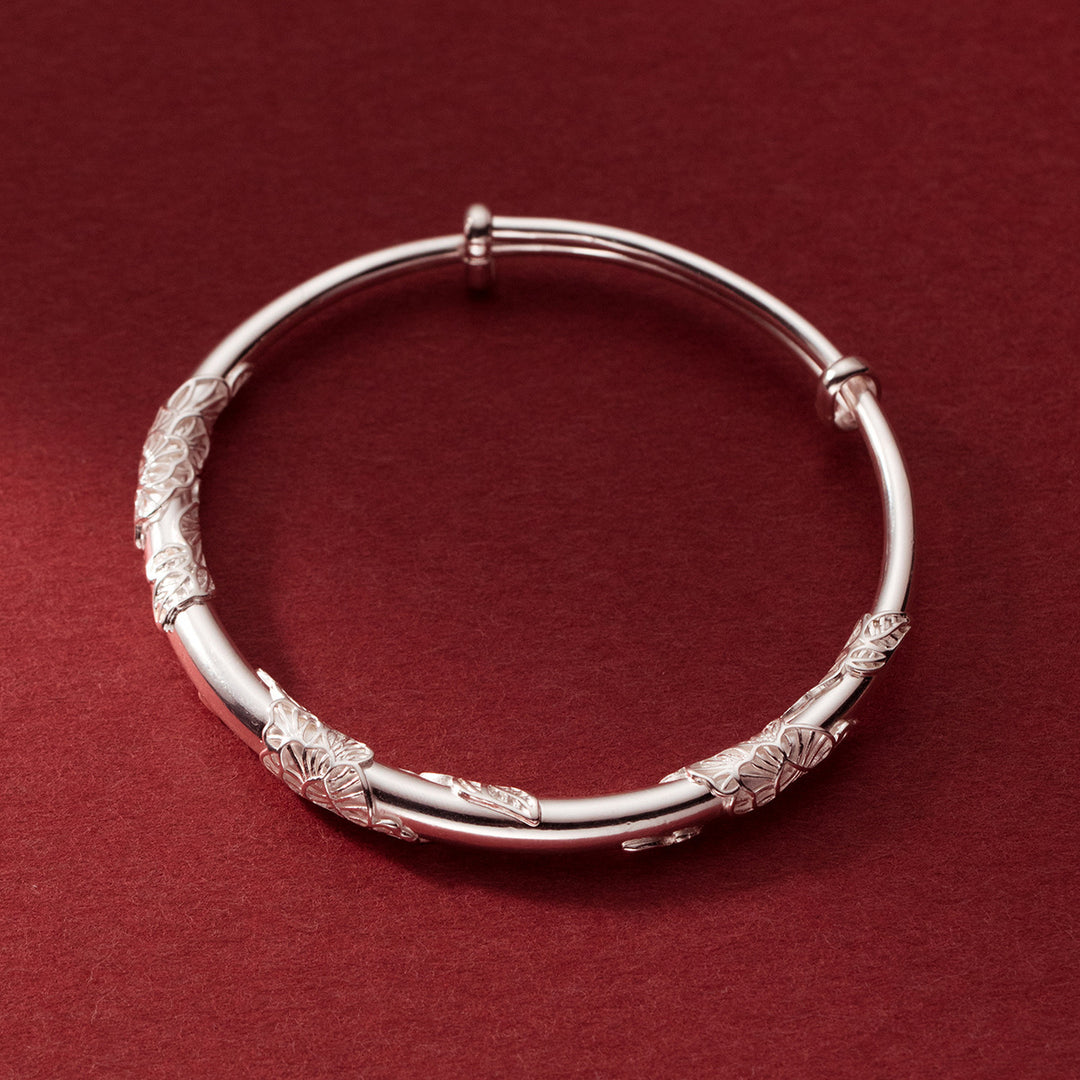 Fine Silver Flower Bracelet With Three Flowers