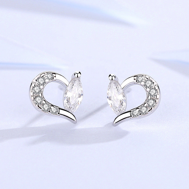 Women's Heart-shaped Zircon Stud Earrings